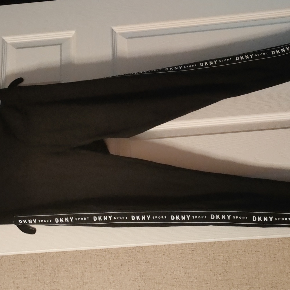 DKNY Women's Side Logo 7/8 Length Leggings